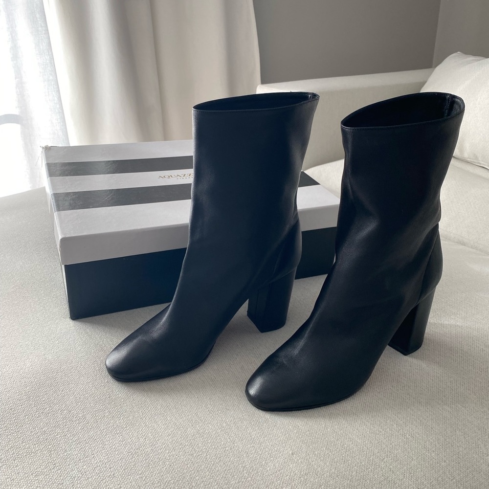 BRAND NEW Aquazzura
black 'Boogie 85' scrunch leather boot.